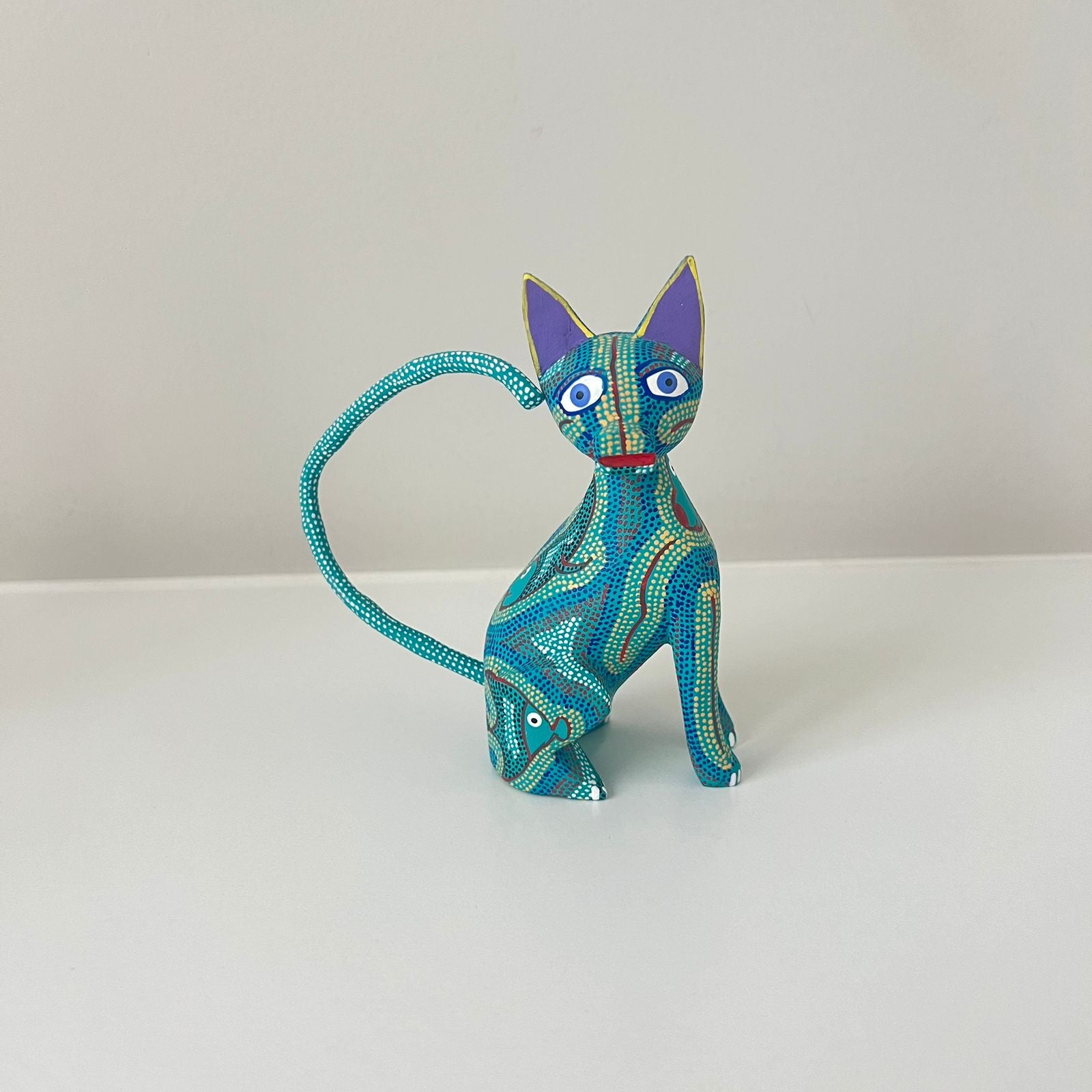 ALEBRIJE GATO PUNTITOS