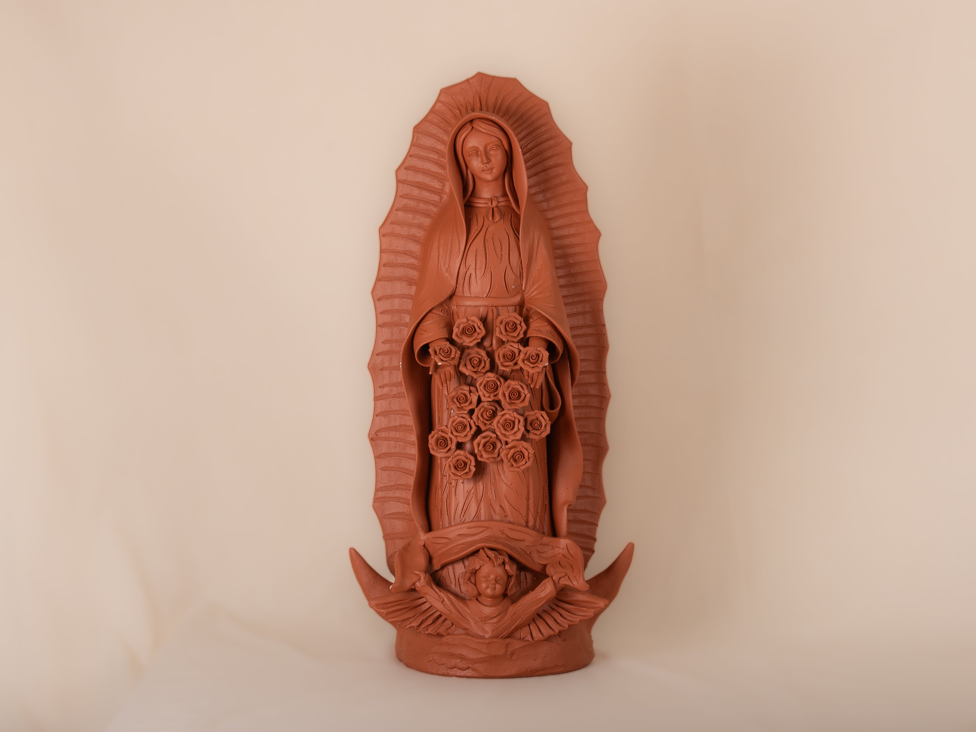VIRGIN OF GUADALUPE 70 CM HALO FLASH ROSES HAND